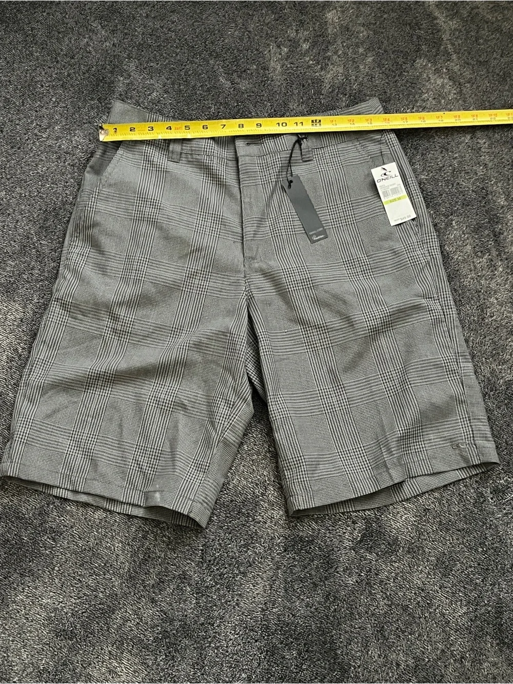 NWT O’Neill Men’s Gray Glen Plaid Leverage Shorts Size 30